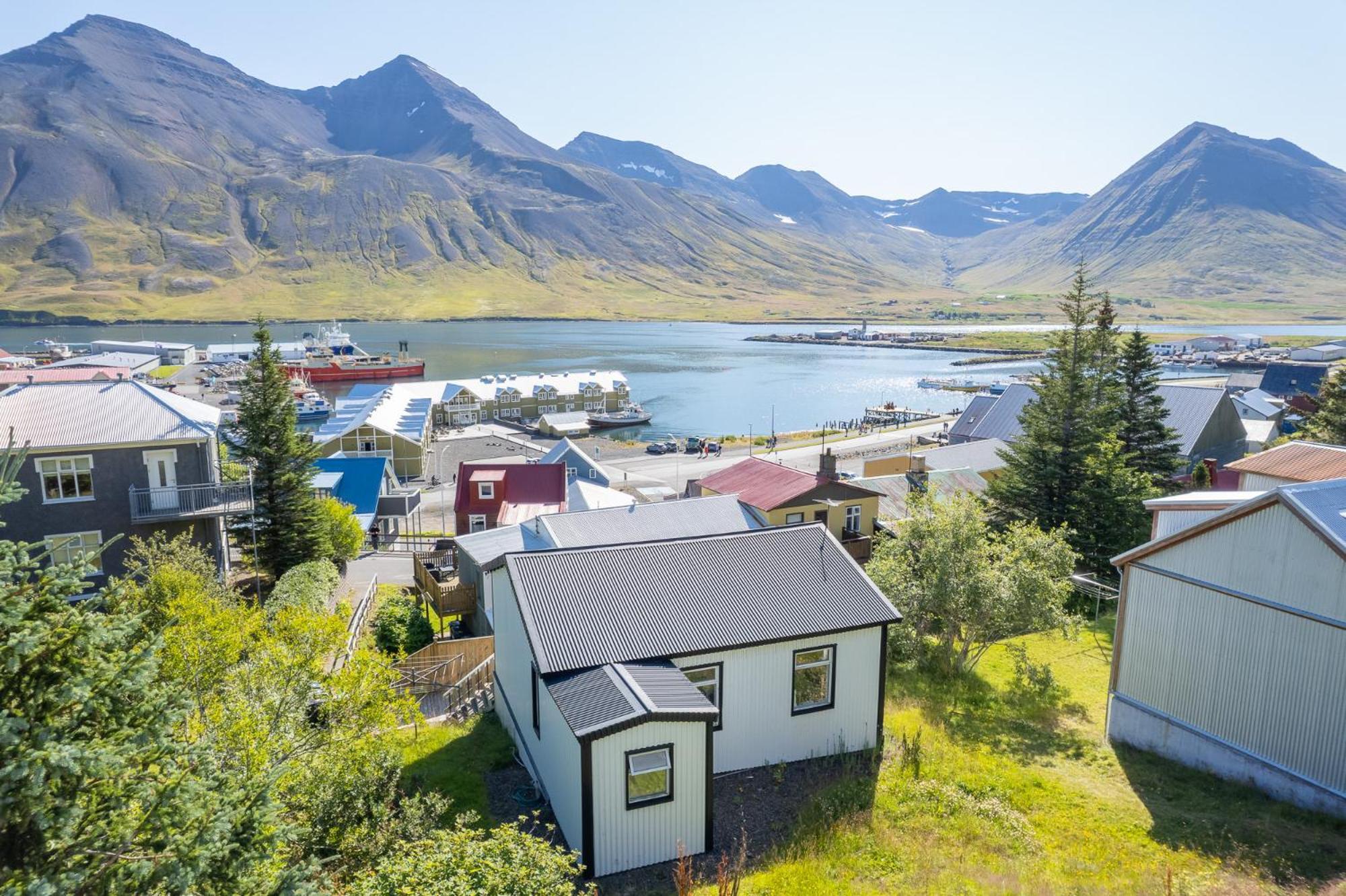 Landakot The Perfect Getaway By Staynorth Siglufjordur Exterior photo